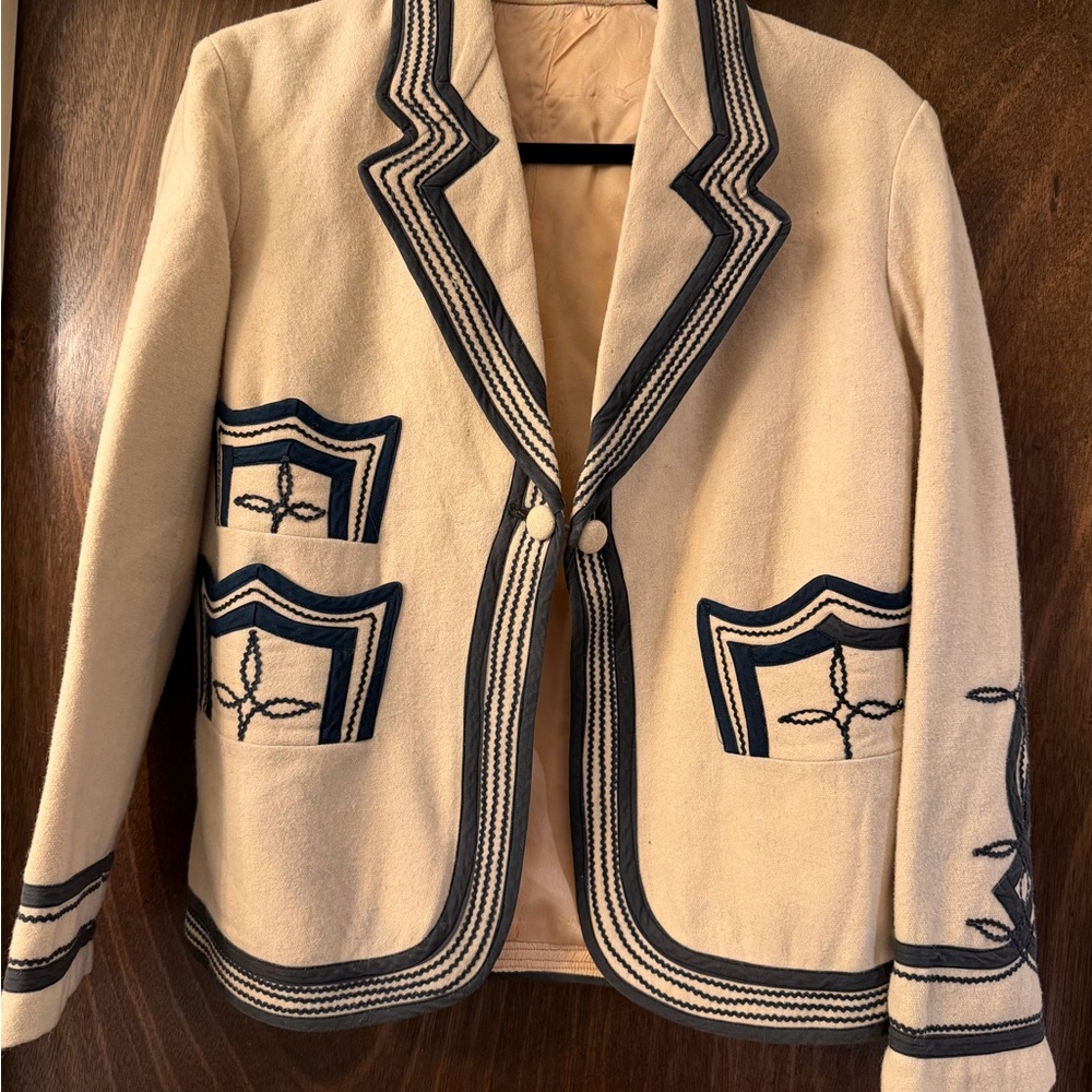 Beautiful Vintage Cream Wool Women’s Blazer, Black details, Small - Picture 1 of 13